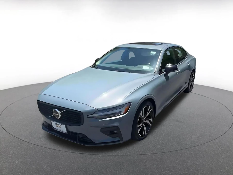 2024 Volvo S60 3rd Gen - Image 8 of 31