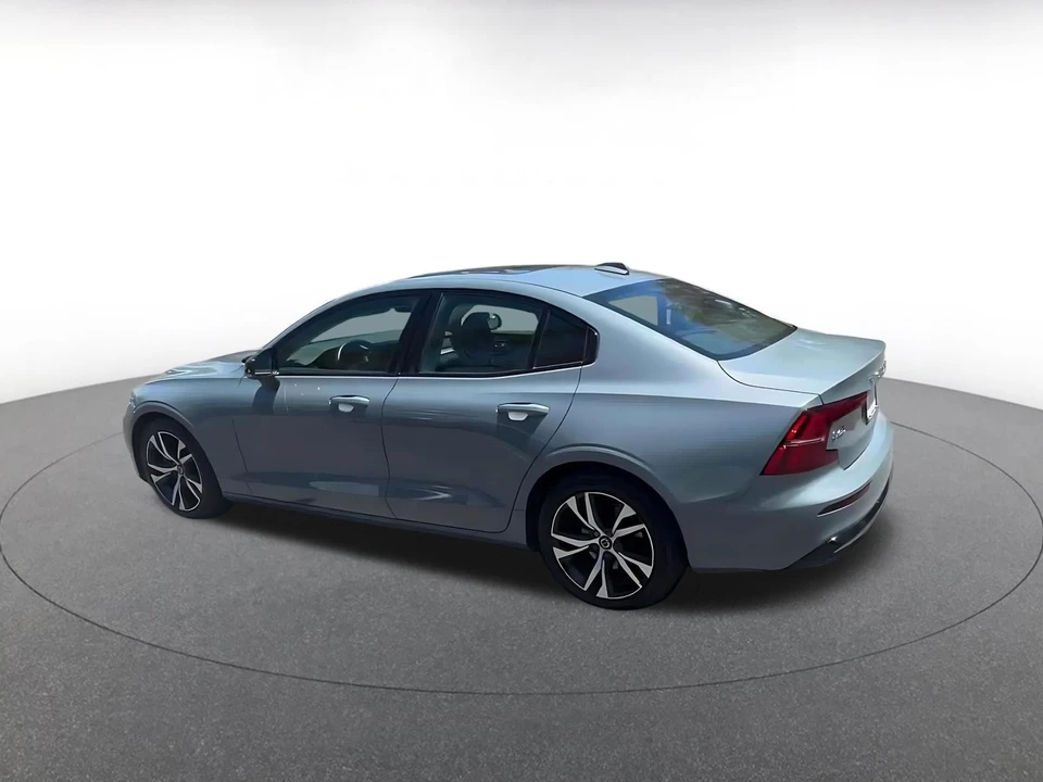 2024 Volvo S60 3rd Gen - Image 12 of 31