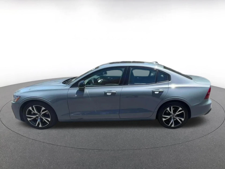 2024 Volvo S60 3rd Gen - Image 11 of 31