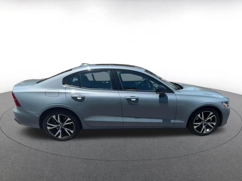 2024 Volvo S60 3rd Gen - Image 18 of 31