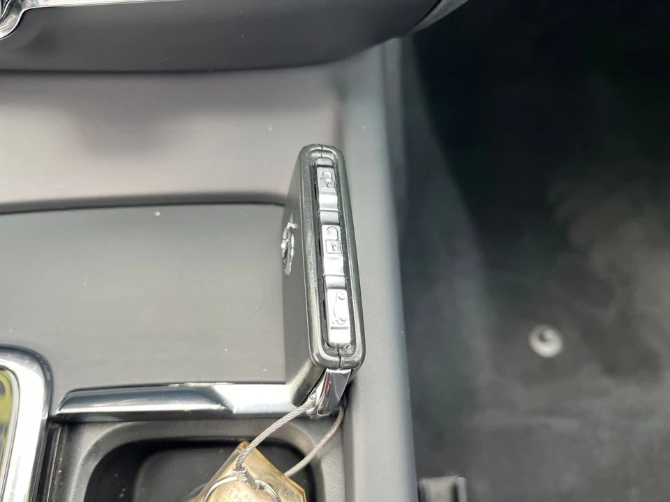 2024 Volvo S60 3rd Gen - Image 24 of 31