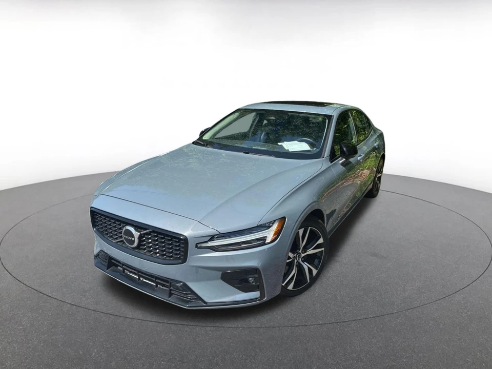 2024 Volvo S60 3rd Gen - Image 9 of 18