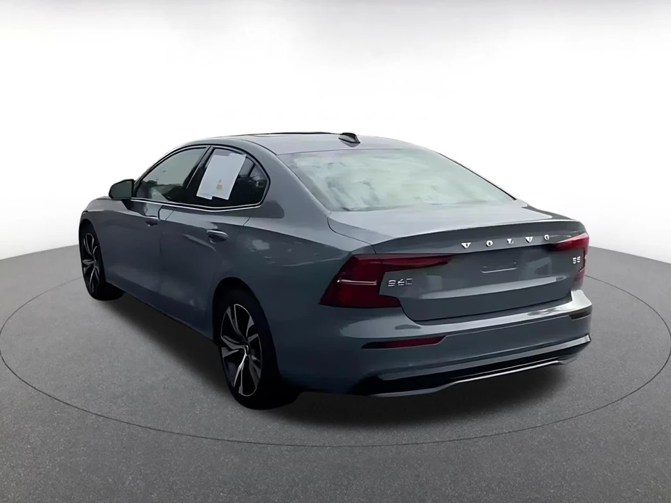 2024 Volvo S60 3rd Gen - Image 12 of 31