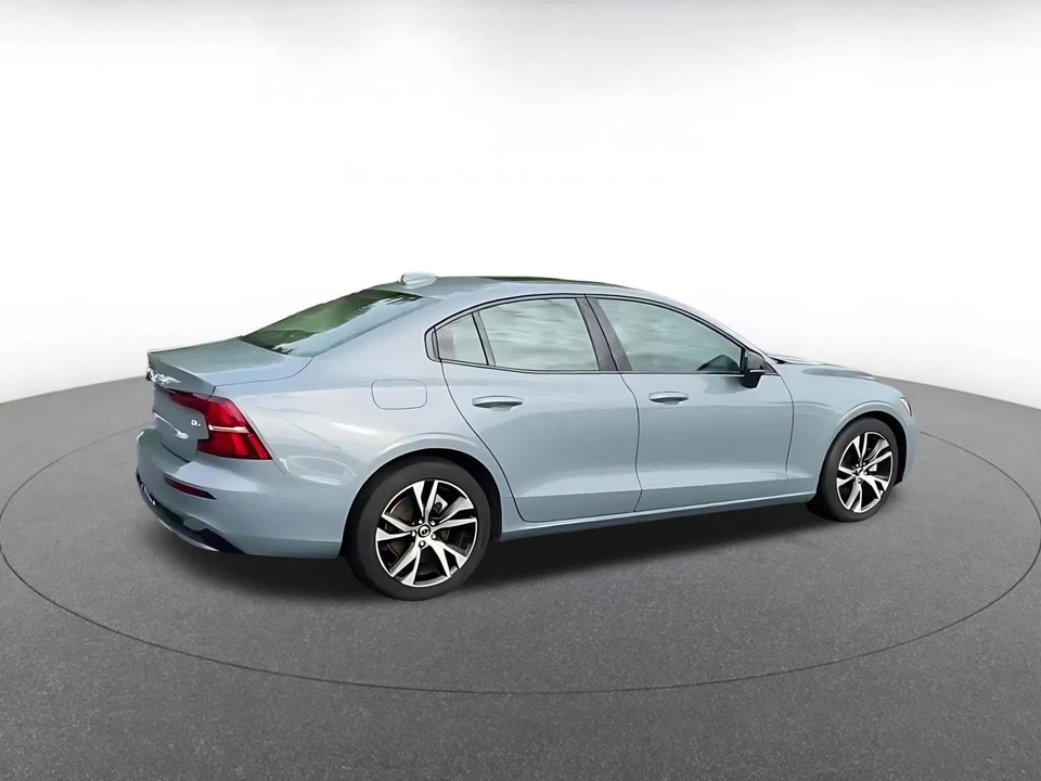 2024 Volvo S60 3rd Gen - Image 16 of 31