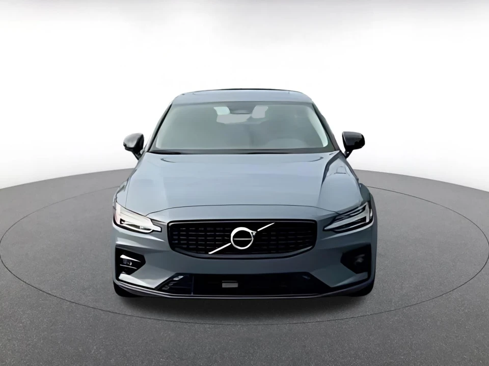 2024 Volvo S60 3rd Gen - Image 17 of 31