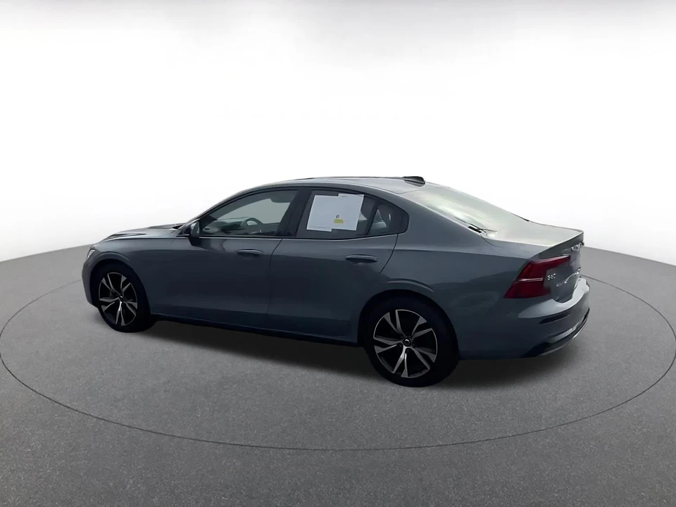2024 Volvo S60 3rd Gen - Image 11 of 31