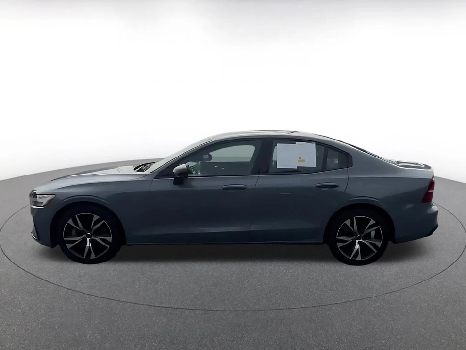 2024 Volvo S60 3rd Gen - Image 9 of 31