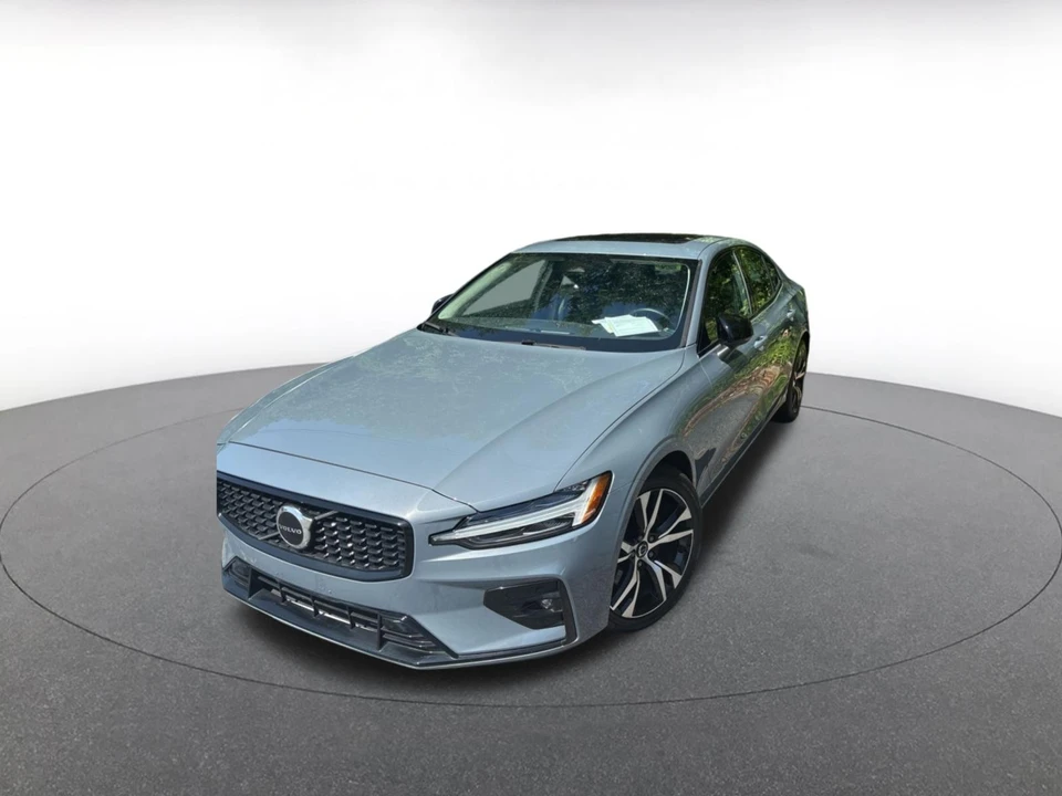 2024 Volvo S60 3rd Gen - Image 14 of 18