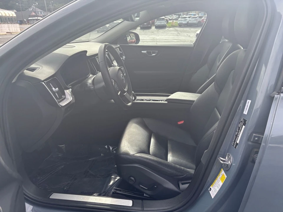 2024 Volvo S60 3rd Gen - Image 24 of 31