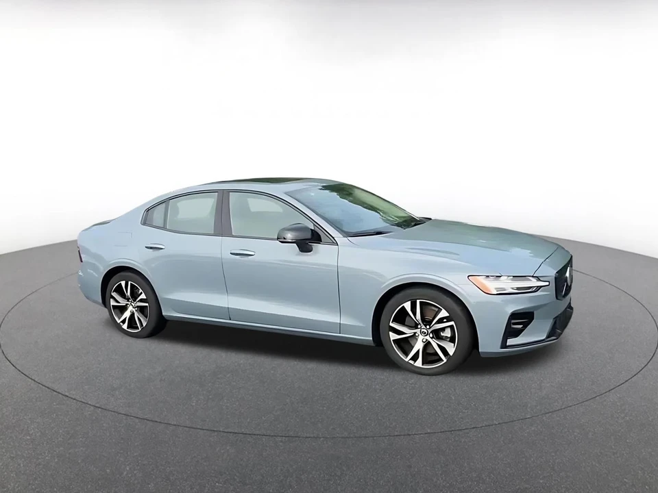 2024 Volvo S60 3rd Gen - Image 2 of 31