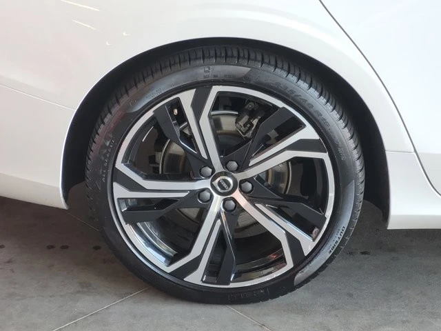 2024 Volvo S60 3rd Gen - Image 5 of 12