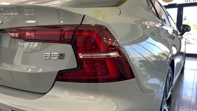 2024 Volvo S60 3rd Gen - Image 16 of 21