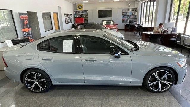 2024 Volvo S60 3rd Gen - Image 6 of 21