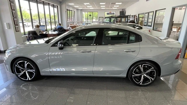 2024 Volvo S60 3rd Gen - Image 2 of 21