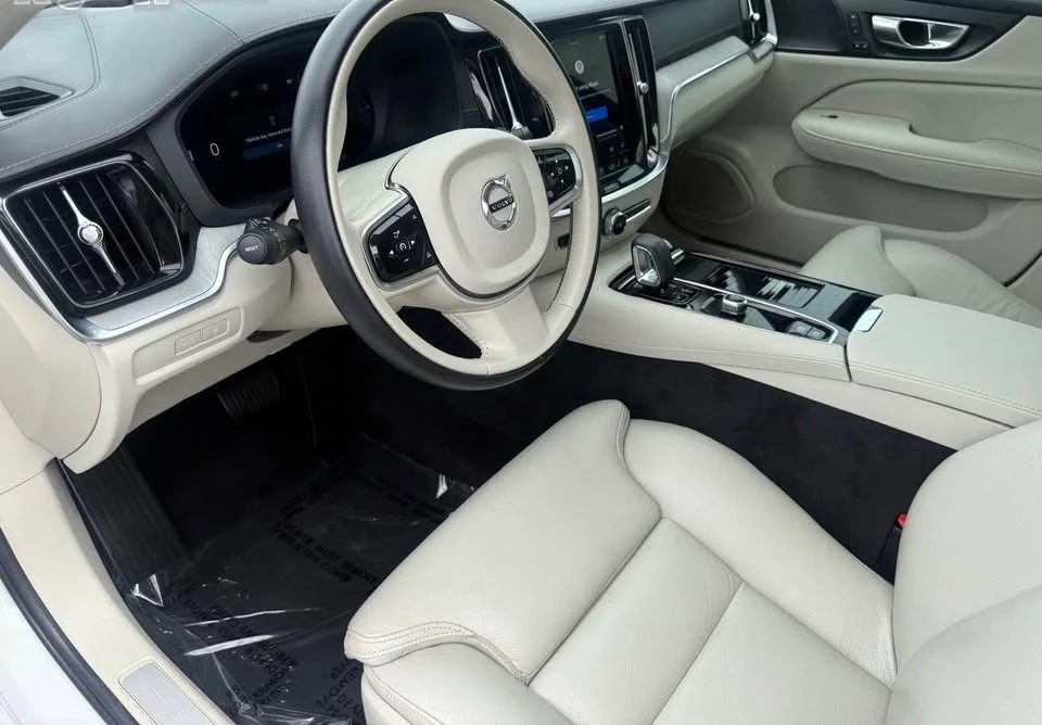 2024 Volvo S60 3rd Gen - Image 9 of 12