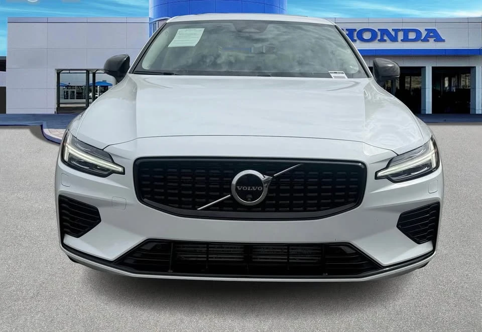 2024 Volvo S60 3rd Gen - Image 4 of 12