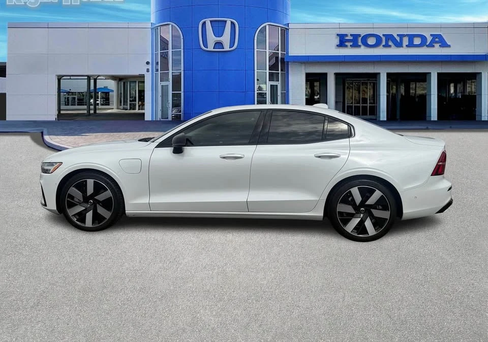 2024 Volvo S60 3rd Gen - Image 2 of 12