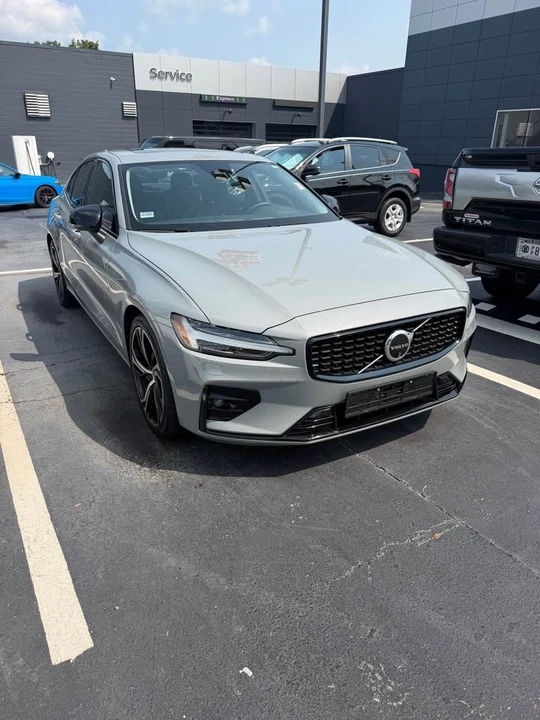 2024 Volvo S60 3rd Gen - Image 2 of 9