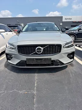 2024 Volvo S60 T5 Dynamic Sedan 4D