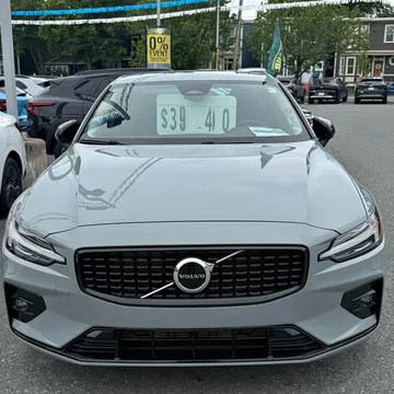 2024 Volvo S60 B5 Hybrid AWD