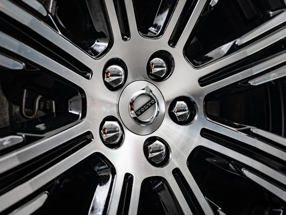 2024 Volvo S90 - Image 8 of 21
