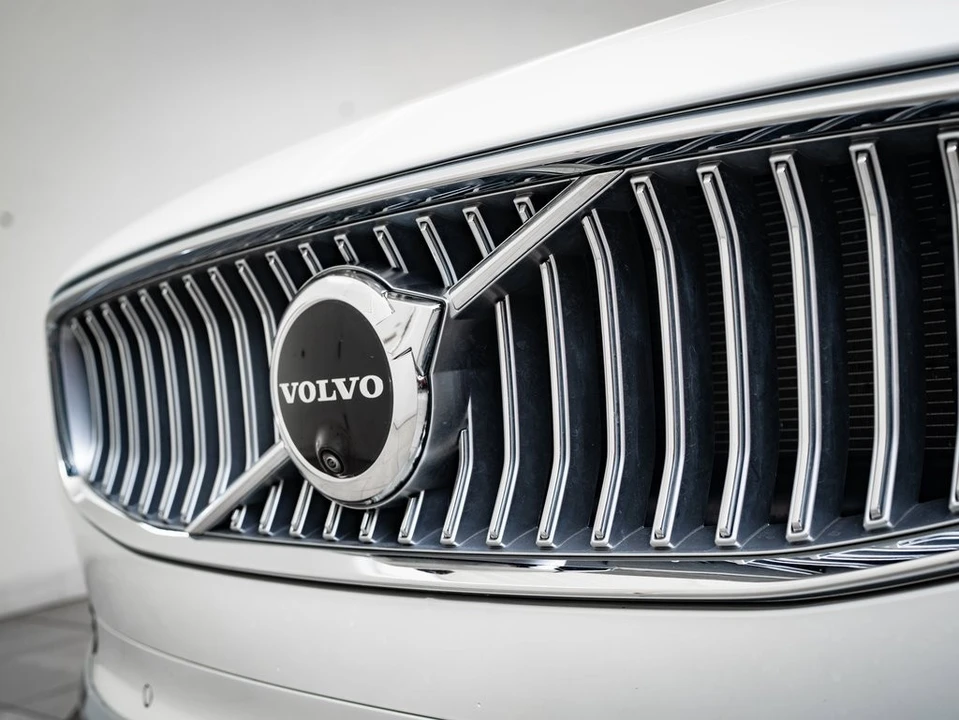 2024 Volvo S90 - Image 3 of 21