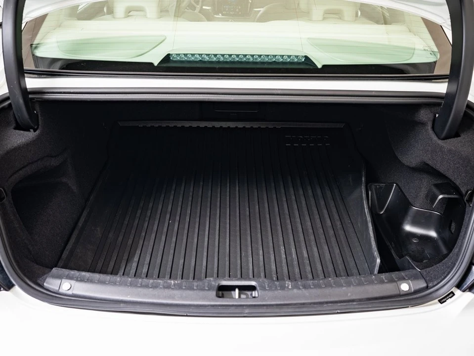 2024 Volvo S90 - Image 19 of 21