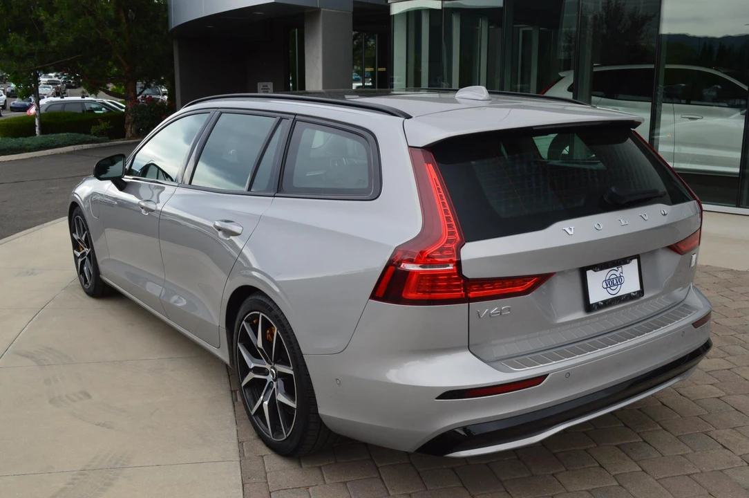 2024 Volvo V60 2nd Gen - Image 7 of 12