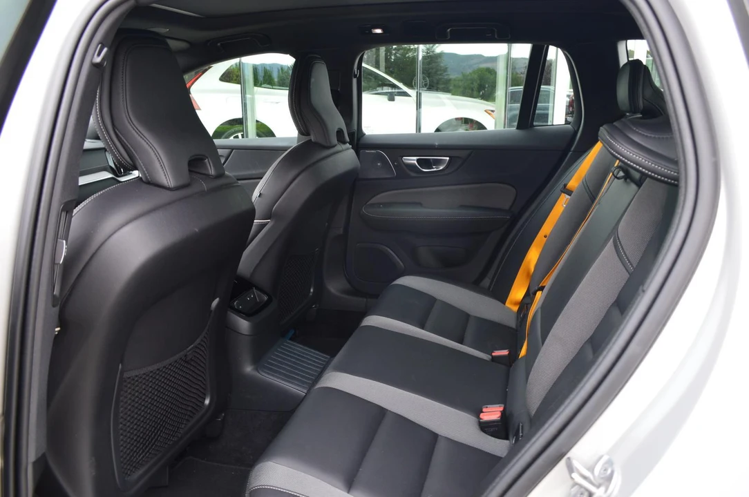 2024 Volvo V60 2nd Gen - Image 11 of 12