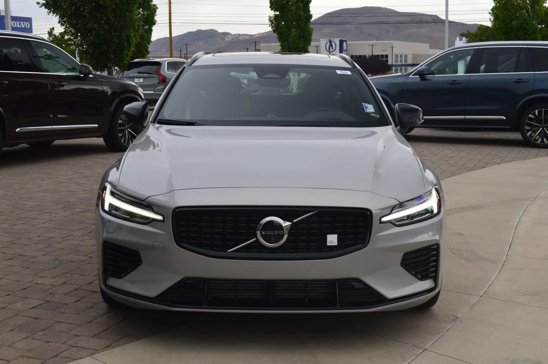 2024 Volvo V60 2nd Gen - Image 2 of 12