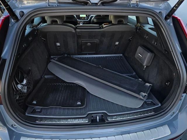 2024 Volvo V60 2nd Gen - Image 25 of 27