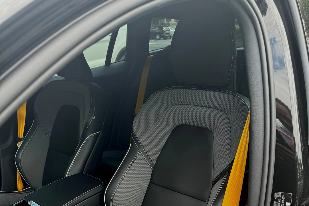 2024 Volvo V60 2nd Gen - Image 19 of 31