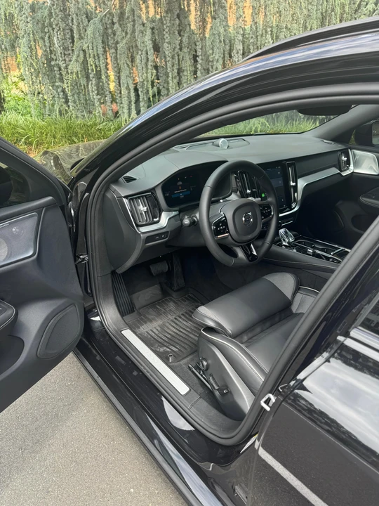 2024 Volvo V60 2nd Gen - Image 31 of 31