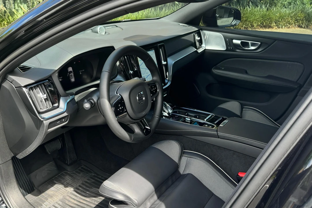 2024 Volvo V60 2nd Gen - Image 18 of 31