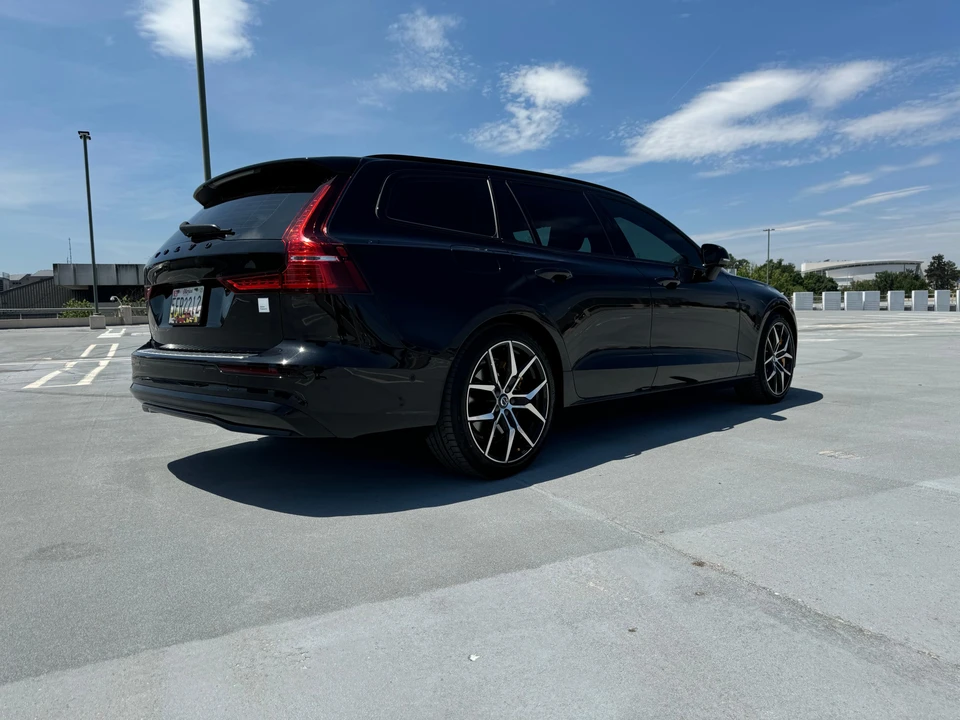 2024 Volvo V60 2nd Gen - Image 8 of 31