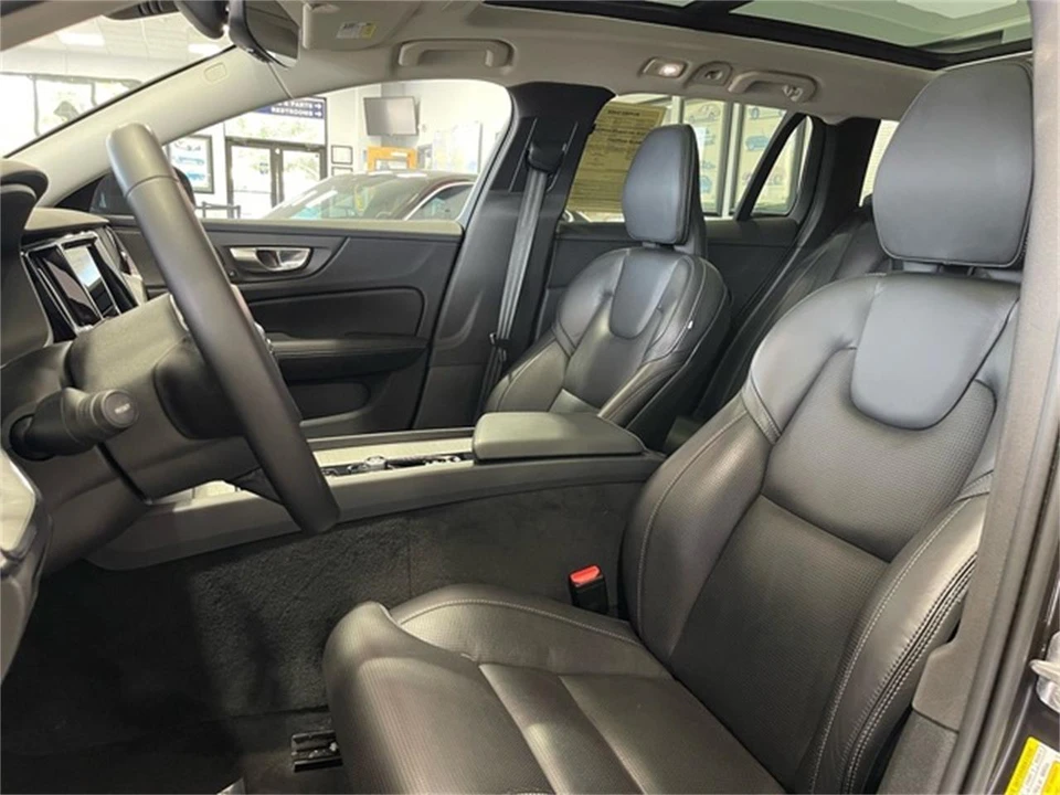 2024 Volvo V60 2nd Gen - Image 26 of 31