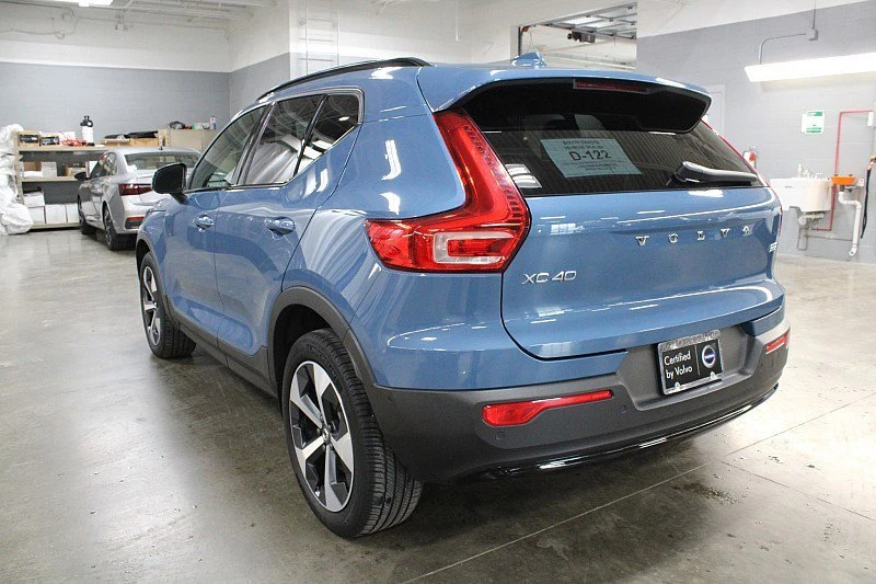 2024 Volvo XC40 - Image 9 of 17