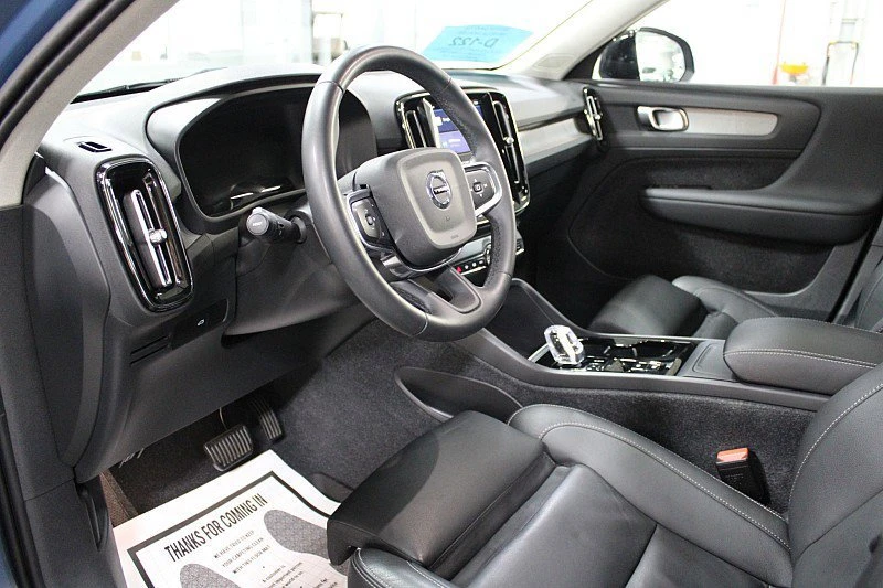 2024 Volvo XC40 - Image 3 of 17