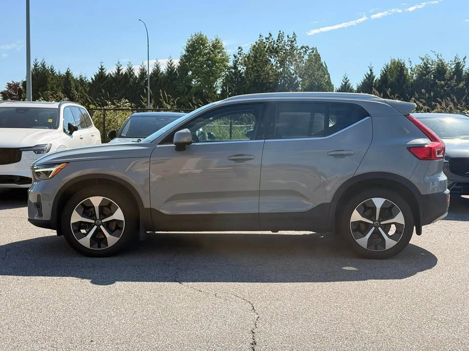 2024 Volvo XC40 - Image 5 of 11