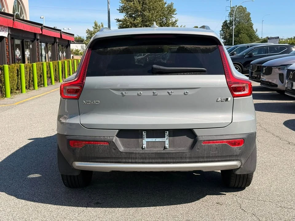 2024 Volvo XC40 - Image 4 of 11