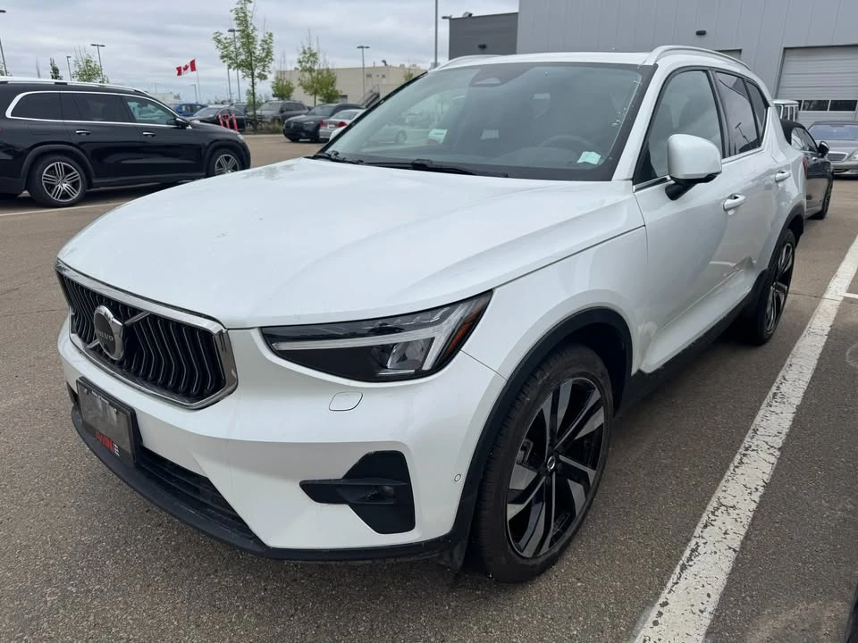 2024 Volvo XC40 - Image 5 of 11