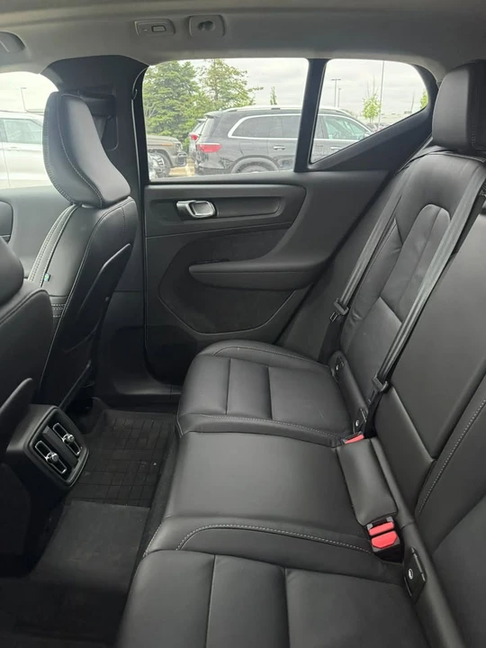 2024 Volvo XC40 - Image 11 of 11