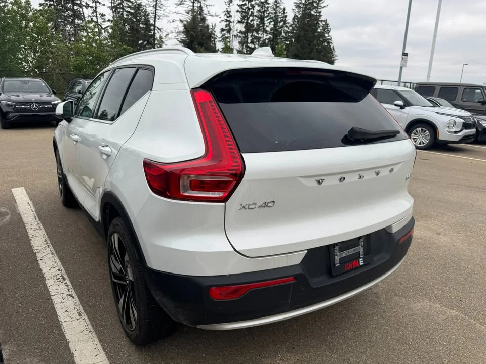 2024 Volvo XC40 - Image 4 of 11
