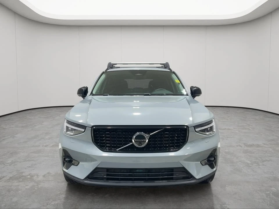 2024 Volvo XC40 - Image 2 of 6