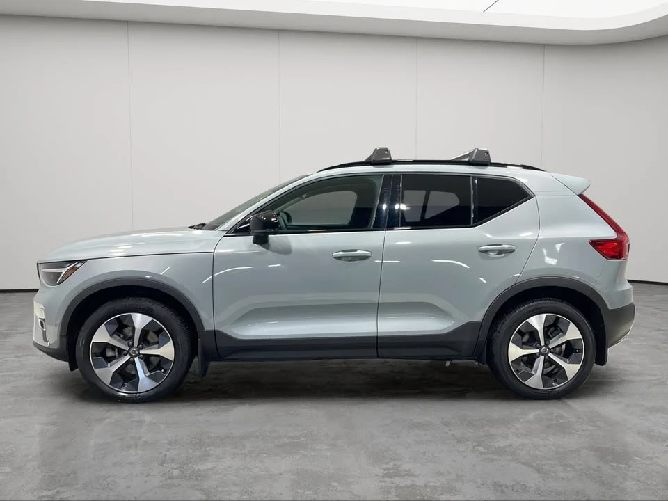 2024 Volvo XC40 - Image 4 of 6