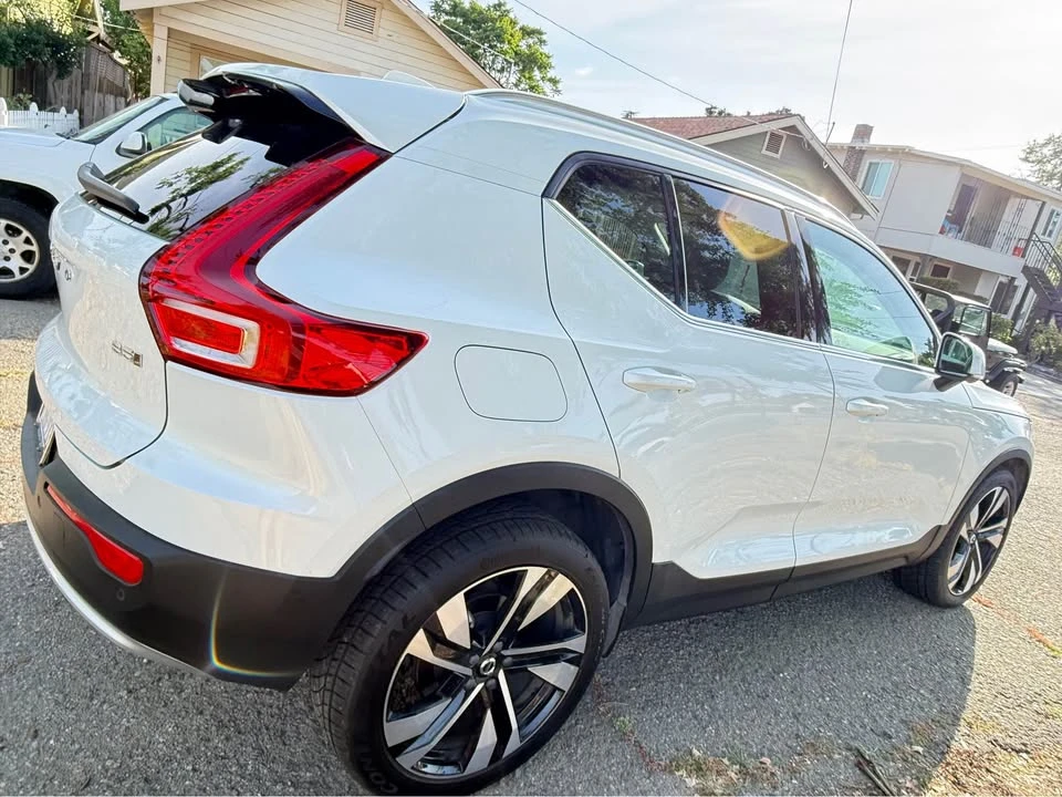 2024 Volvo XC40 - Image 5 of 17