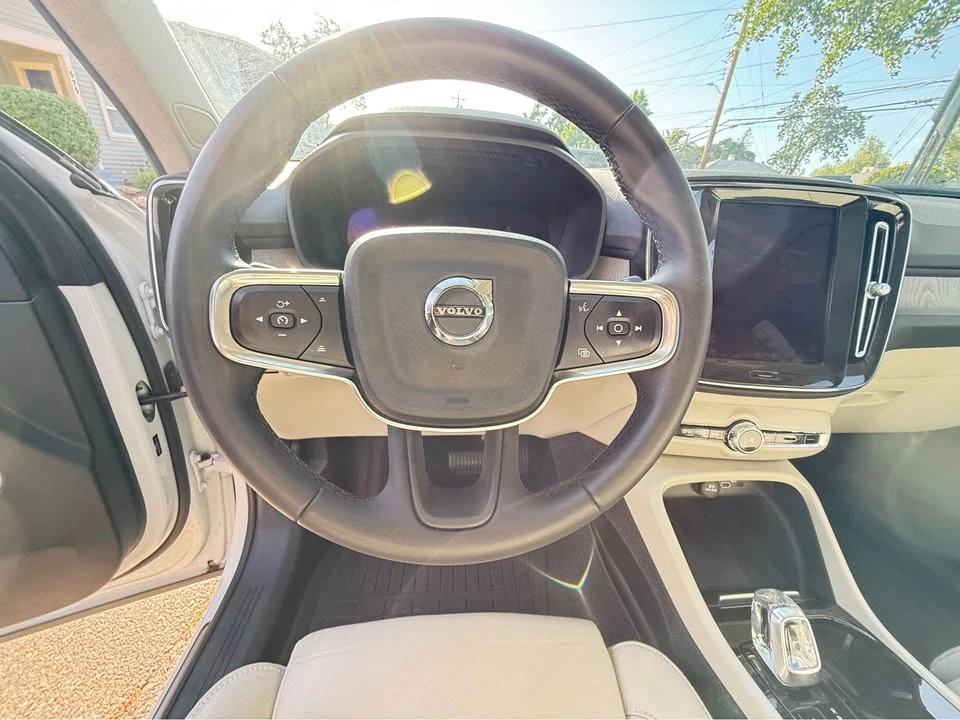2024 Volvo XC40 - Image 9 of 17