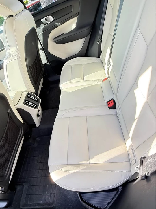 2024 Volvo XC40 - Image 7 of 17