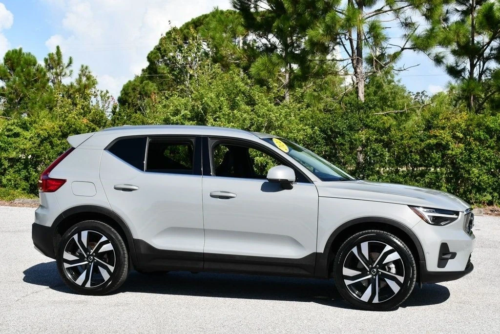2024 Volvo XC40 - Image 8 of 12