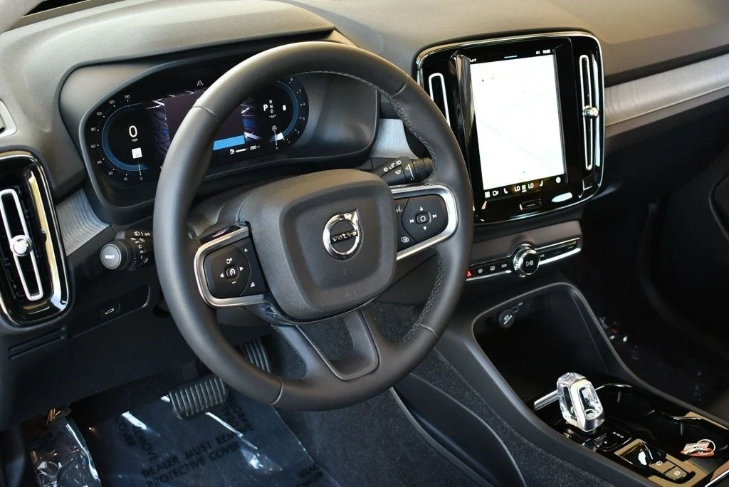 2024 Volvo XC40 - Image 12 of 12
